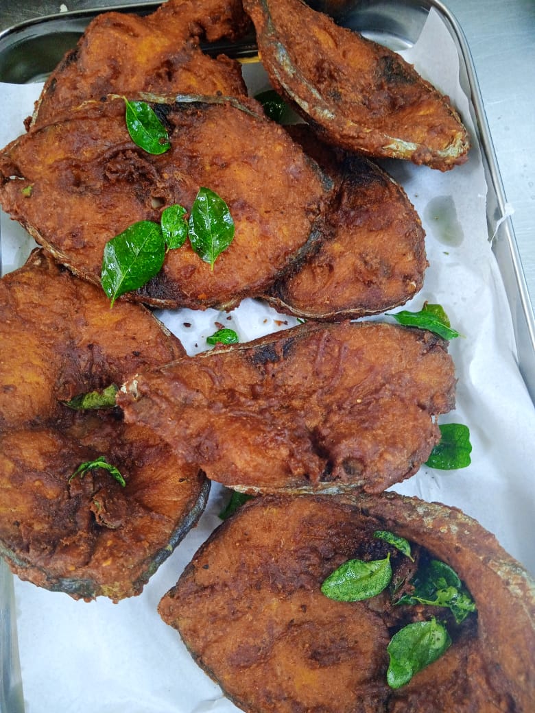 Kerala-style fried fish with curry leaves